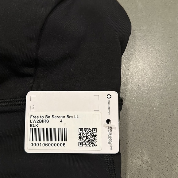 Lululemon free to be serene bra 4 NWT - Picture 4 of 5